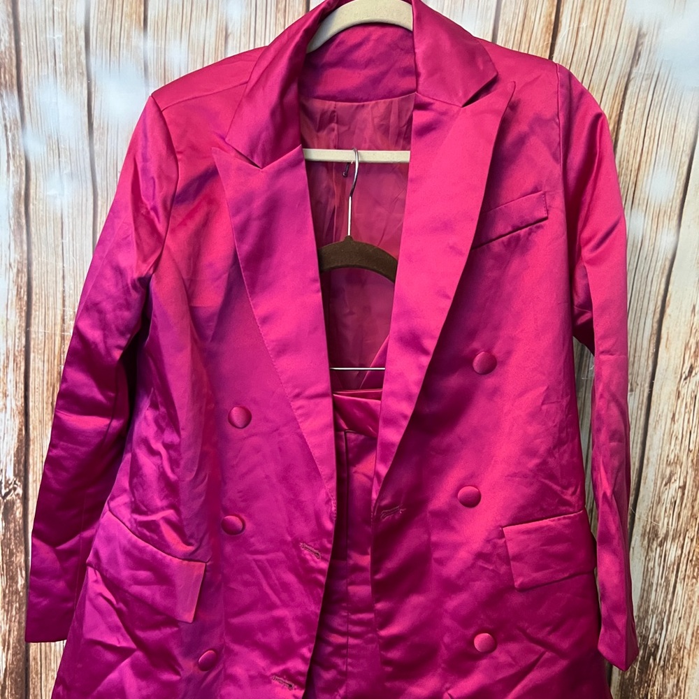 3 piece pink/fuchsia satin skirt suit